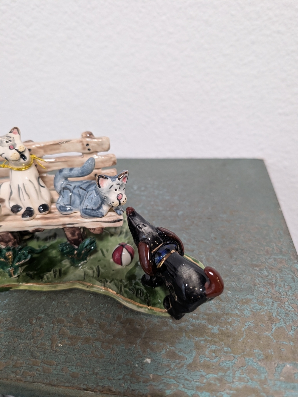 Blue Sky Clayworks Cats on Park Bench And Dog Heather Goldminc 2000 New in Box - Picture 2 of 11